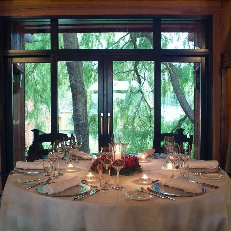 Engo Gard Hotel & Restaurant เชอเมอ ภายนอก รูปภาพ